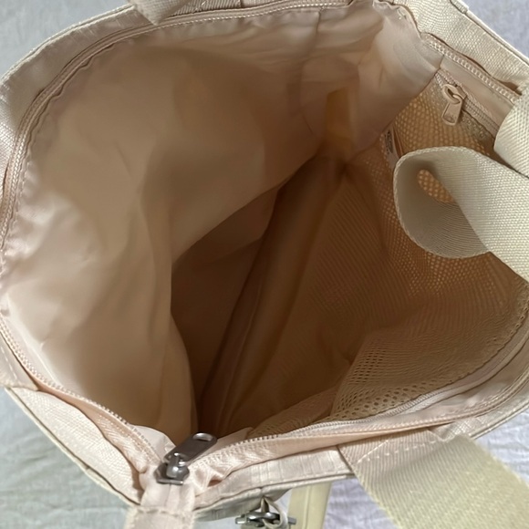 Transforming bag - Picture 8 of 11